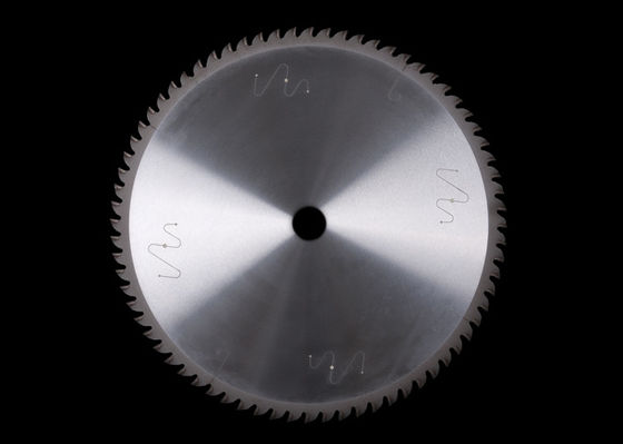 η στρογγυλή βιομηχανική επιτροπή είδε Sawblades χάλυβα λεπίδων/SKS Ιαπωνία το ODM